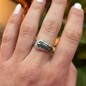Belt buckle ring w/ blue faux diamonds
